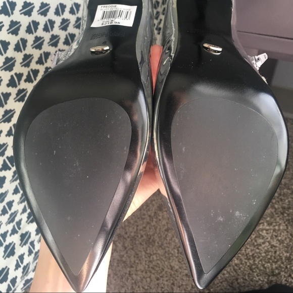 $220 Tony Bianco leather boots 

NWT - Picture 3 of 4